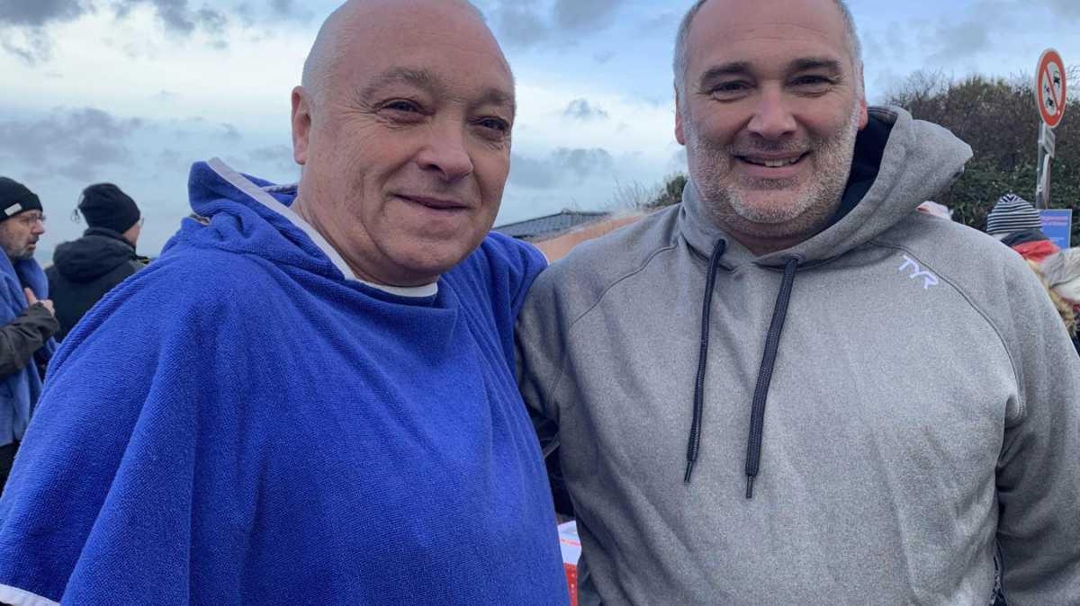 Wissant : 300 baigneurs se sont lancés à l’eau en cette première journée de 2023 ! Wissant : 300 baigneurs se sont lancés à l’eau en cette première journée de 2023 !