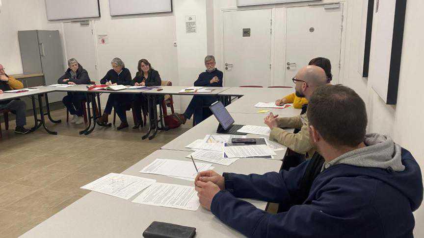 Un terrain, un référé et un patron, le cocktail explosif du conseil municipal de Wissant