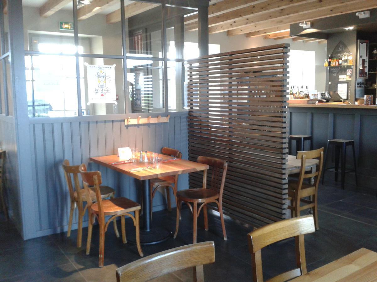 Michèle VENET, gérante du Presbytère Michèle VENET, gérante du Presbytère