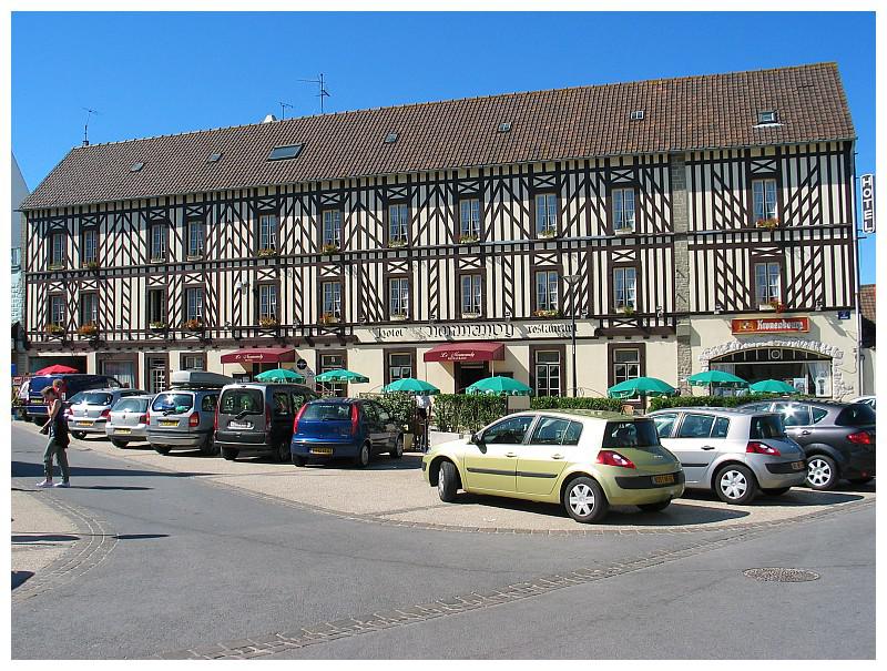 Village Hotel normandy0945