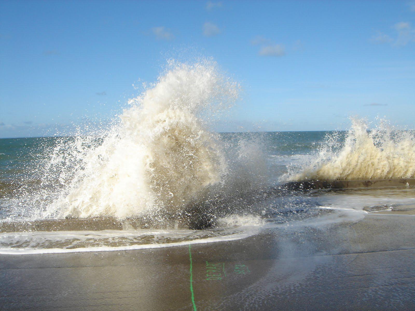digue vague 07