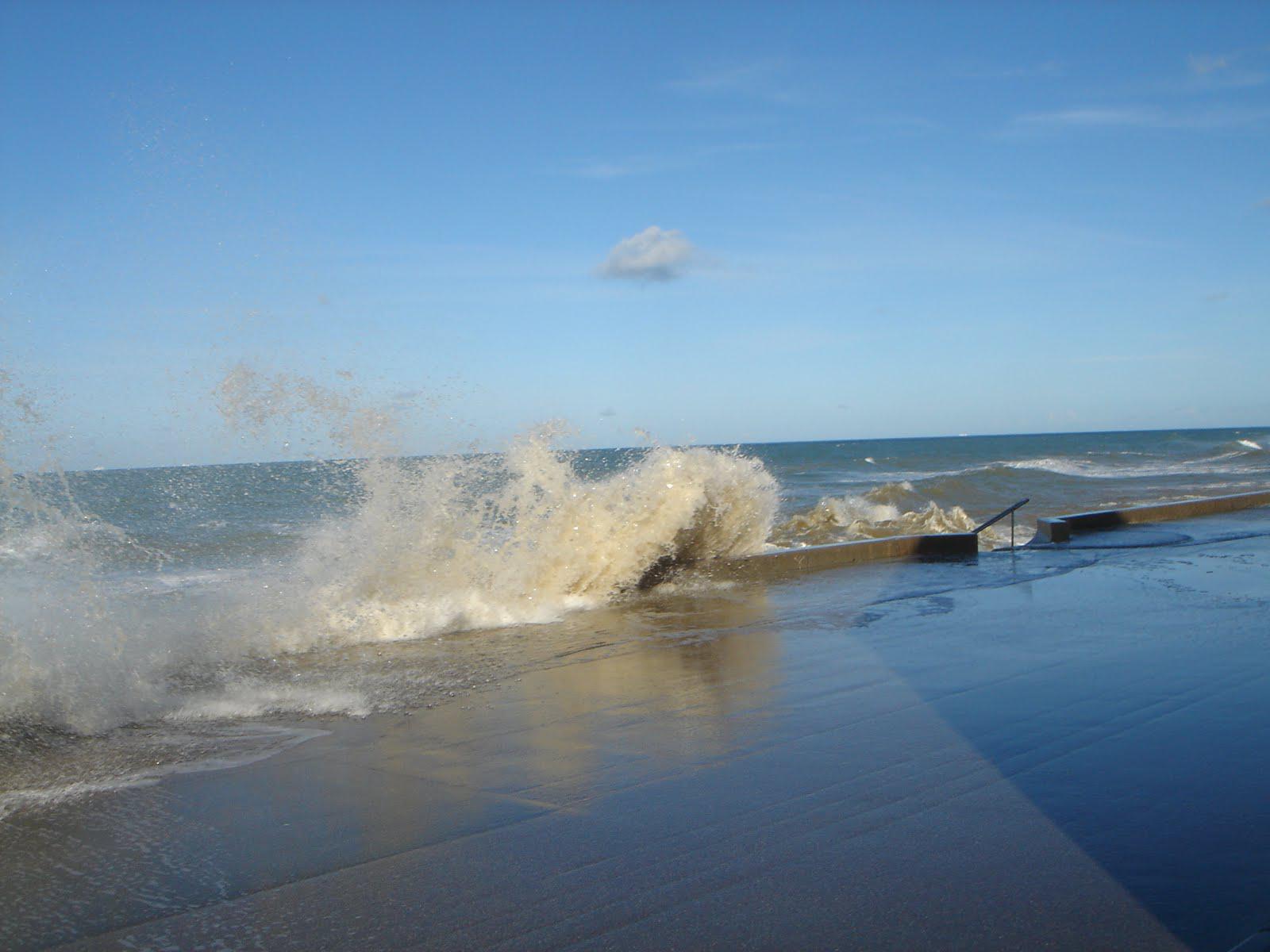 digue vague 15