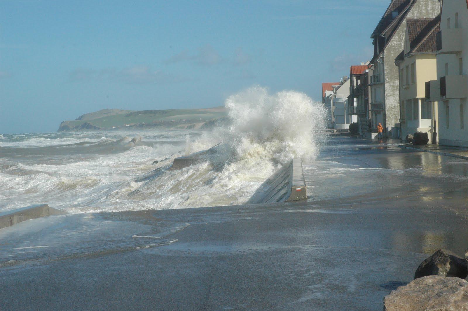 digue vague 25 16oct2012