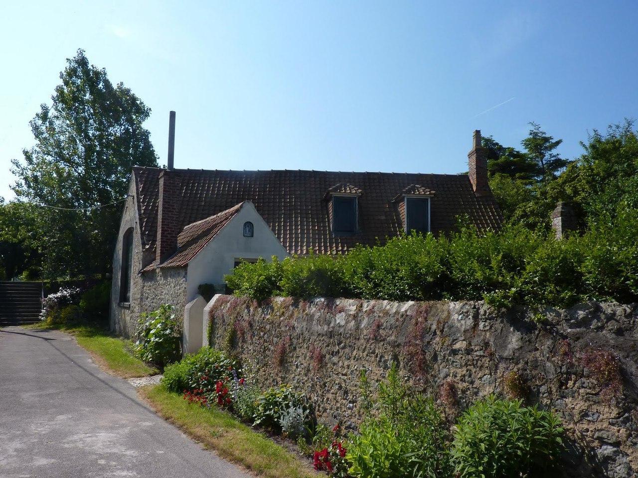 Maison 50200