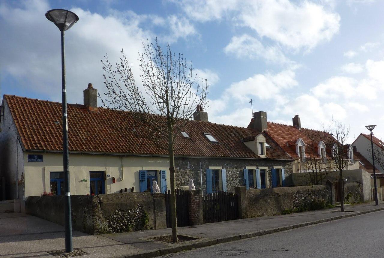 Maison 60400