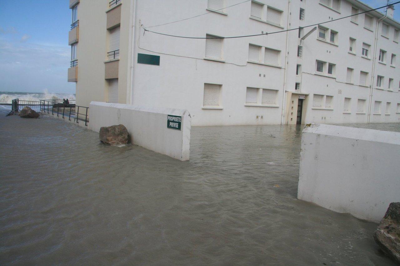 digue vague 21