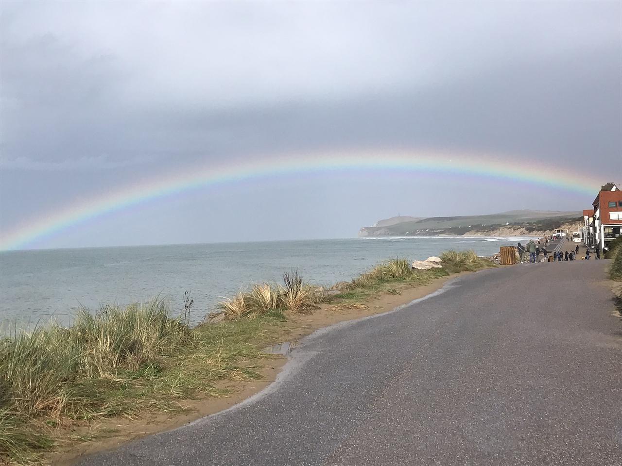 Couché de soleil à Wissant Arc en ciel sur le Blanc Nez