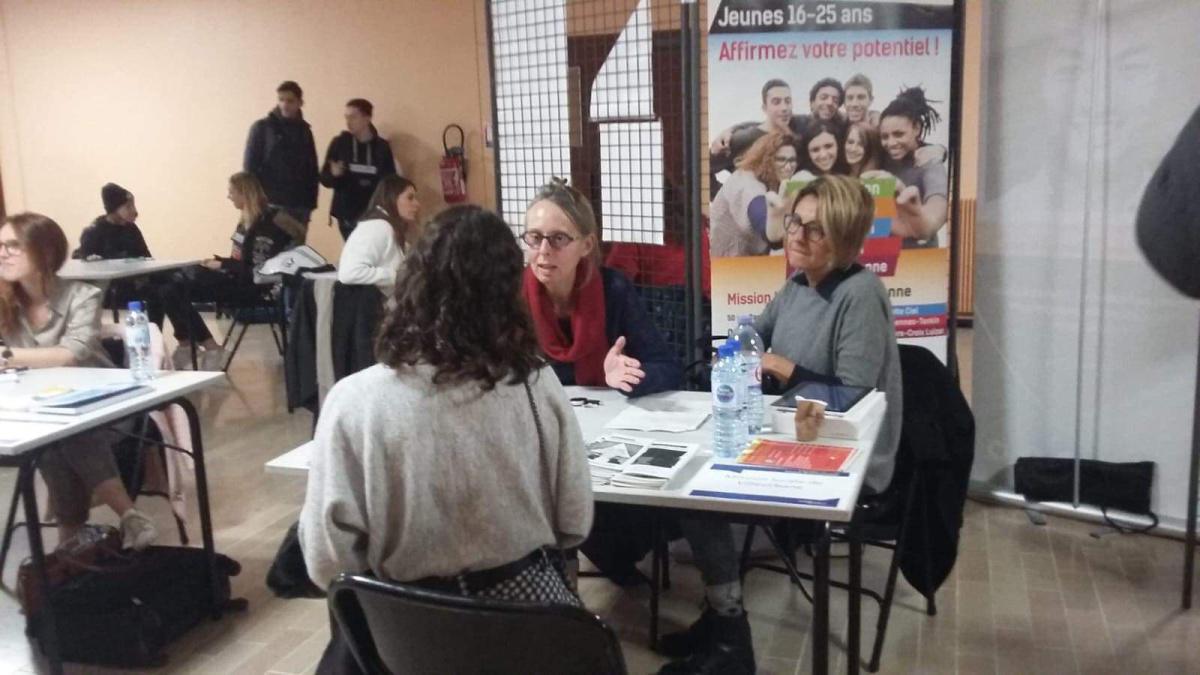 La Mission Locale était présente au Forum "Changer de Cap"