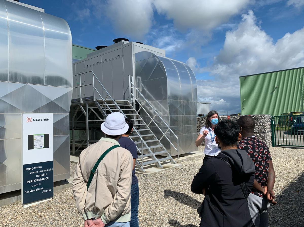 La Garantie Jeunes en visite dans un DataCenter La Garantie Jeunes en visite dans un DataCenter