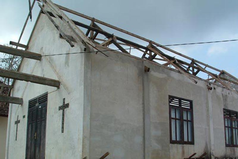 Bantuan terhadap korban Gempa di Jogjakarta Bantuan terhadap korban Gempa di Jogjakarta