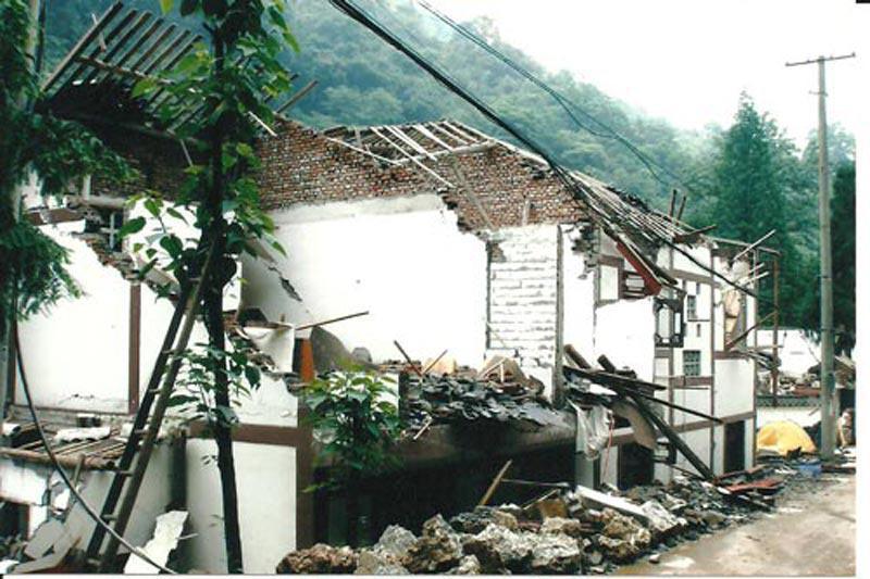 Bantuan Korban di Si Chuan - Cina Bantuan Korban di Si Chuan - Cina