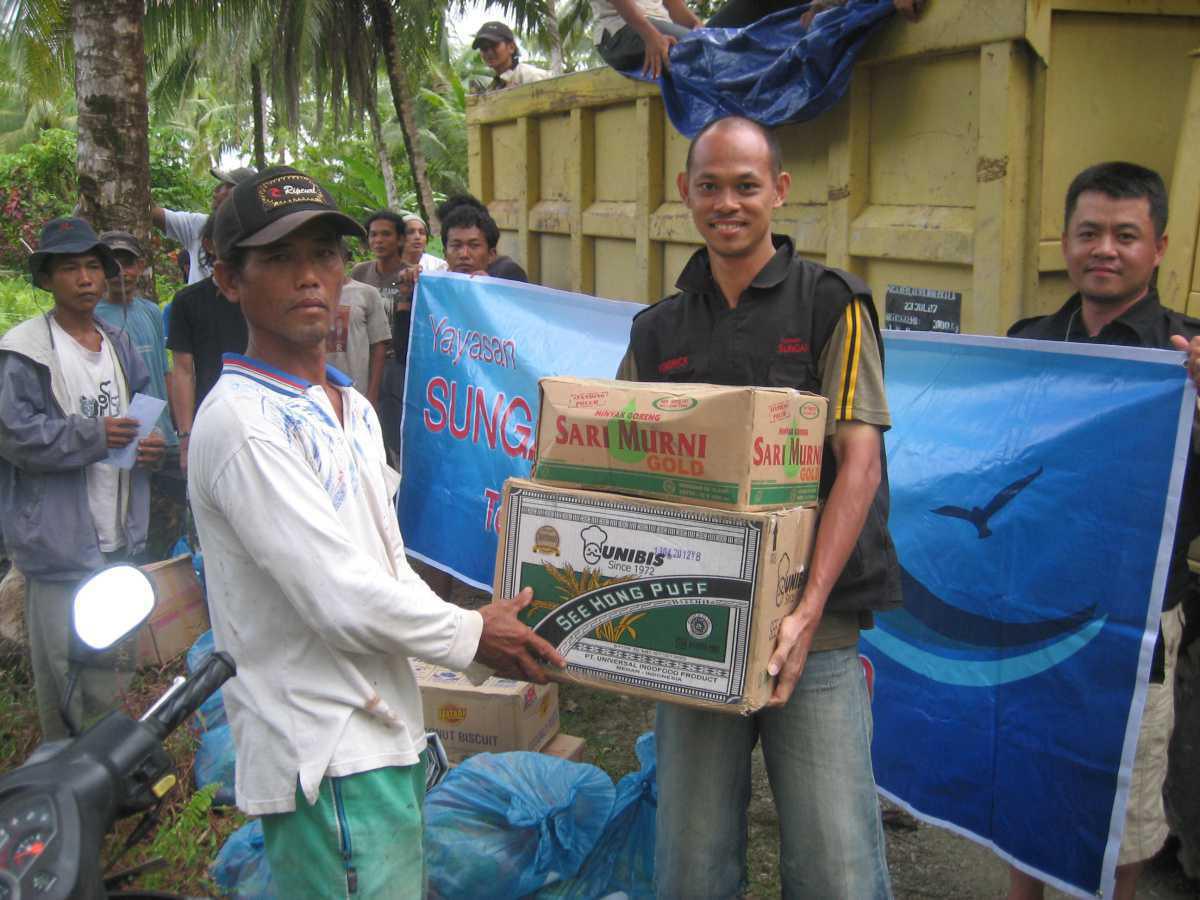 Pelayanan Tanggap Bencana untuk Gempa Mentawai Pelayanan Tanggap Bencana untuk Gempa Mentawai