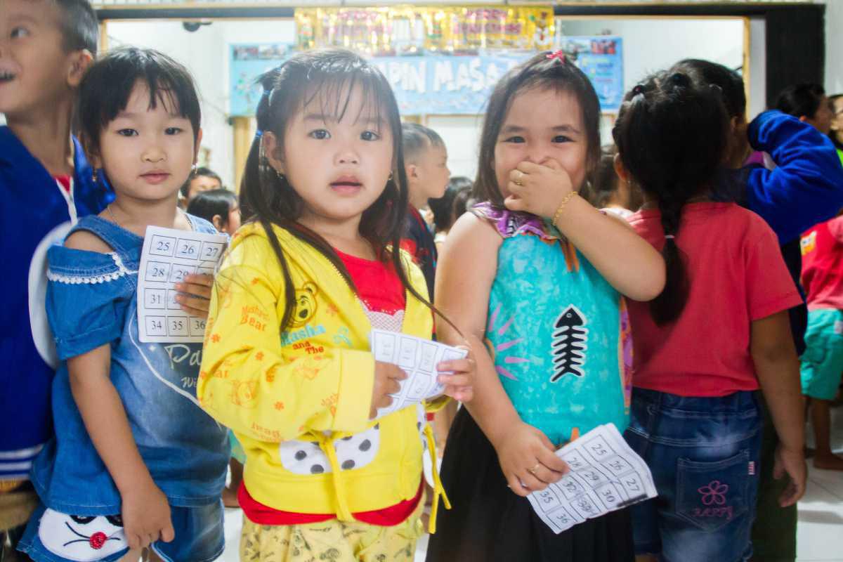 Acara Tukar Kupon Anak-Anak Rumah Kasih Acara Tukar Kupon Anak-Anak Rumah Kasih