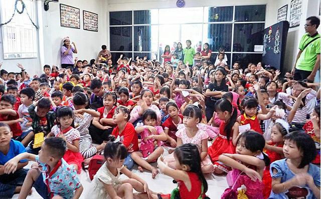 Natal Rumah Kasih “ KasihNya Selamatkan Hidupku” Natal Rumah Kasih “ KasihNya Selamatkan Hidupku”