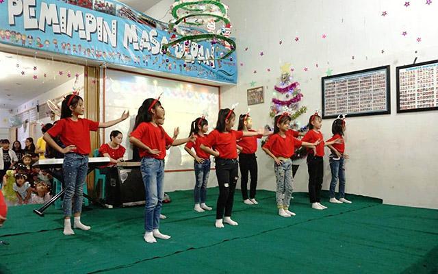 Natal Rumah Kasih “ KasihNya Selamatkan Hidupku” Natal Rumah Kasih “ KasihNya Selamatkan Hidupku”