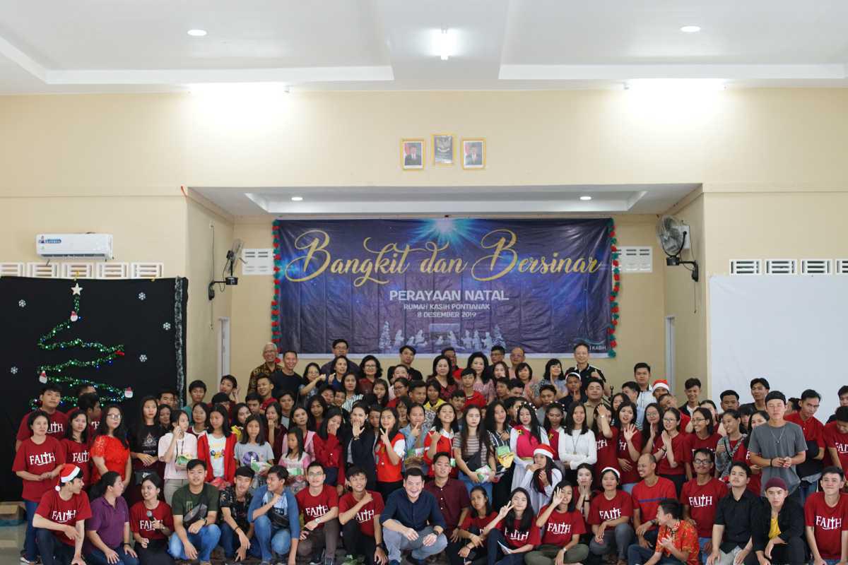 Sambut Natal, Yayasan Sungai Kasih Bagikan 2000 Bingkisan Sambut Natal, Yayasan Sungai Kasih Bagikan 2000 Bingkisan
