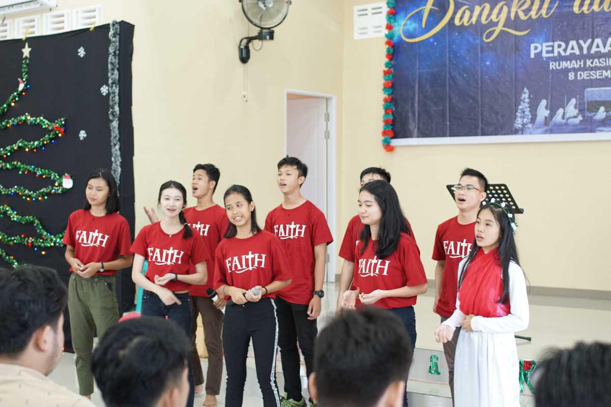 Sambut Natal, Yayasan Sungai Kasih Bagikan 2000 Bingkisan Sambut Natal, Yayasan Sungai Kasih Bagikan 2000 Bingkisan