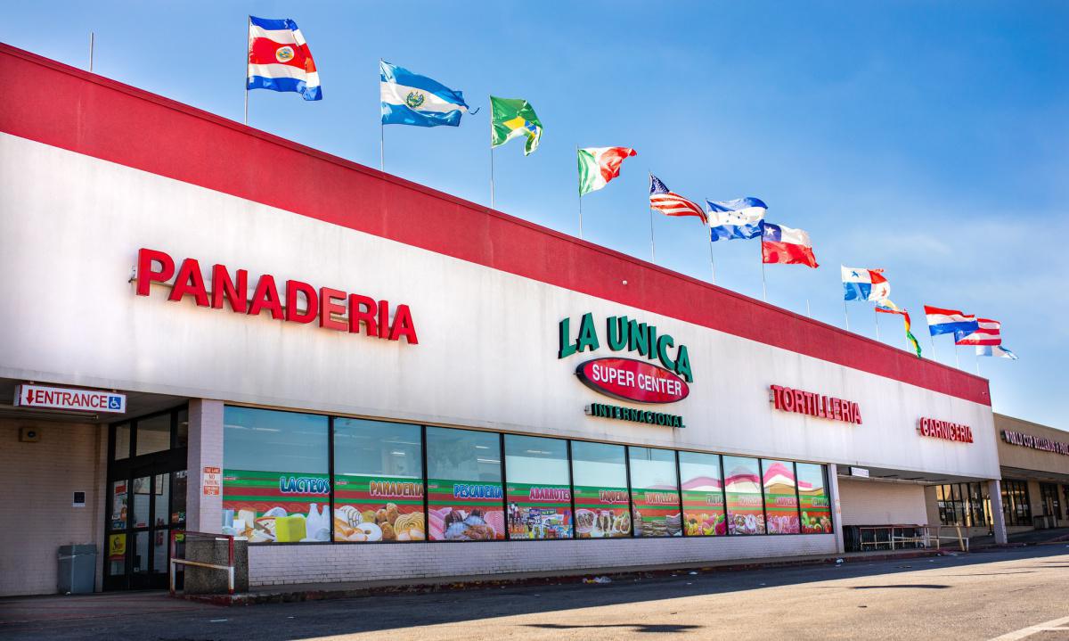 La Unica Super Center 