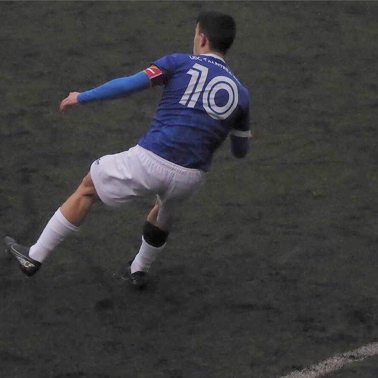 RENOVACIÓN DE 4 JUGADORES DEL EQUIPO DE TERCERA DIVISIÓN RENOVACIÓN DE 4 JUGADORES DEL EQUIPO DE TERCERA DIVISIÓN