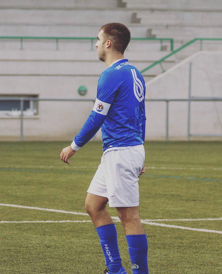 RENOVACIÓN DE 5 JUGADORES DEL EQUIPO DE TERCERA DIVISIÓN RENOVACIÓN DE 5 JUGADORES DEL EQUIPO DE TERCERA DIVISIÓN