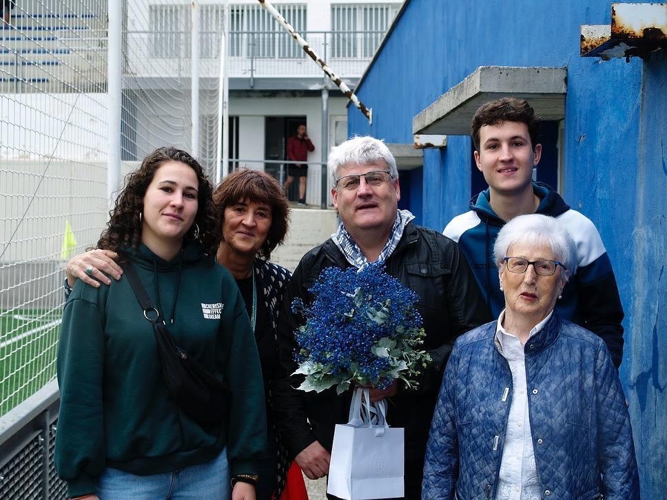 HOMENAJE A IÑAKI LABAYEN HOMENAJE A IÑAKI LABAYEN