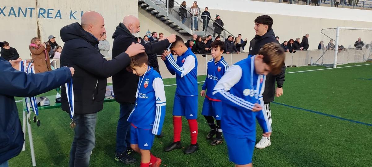 TORNEO DE NAVIDAD 2025(NACIDOS EN 2014)