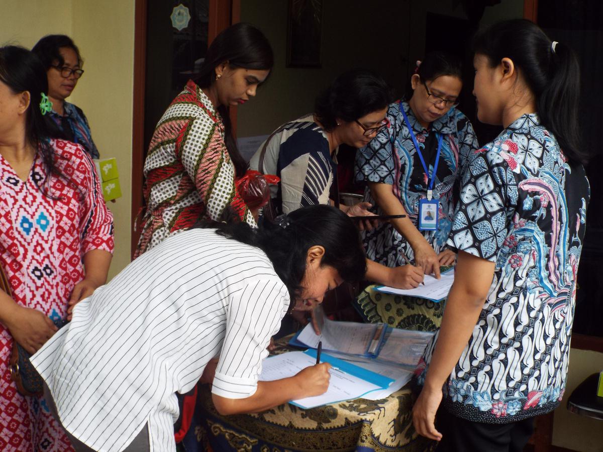 Rapat Orangtua dan Guru! Rapat Orangtua dan Guru!