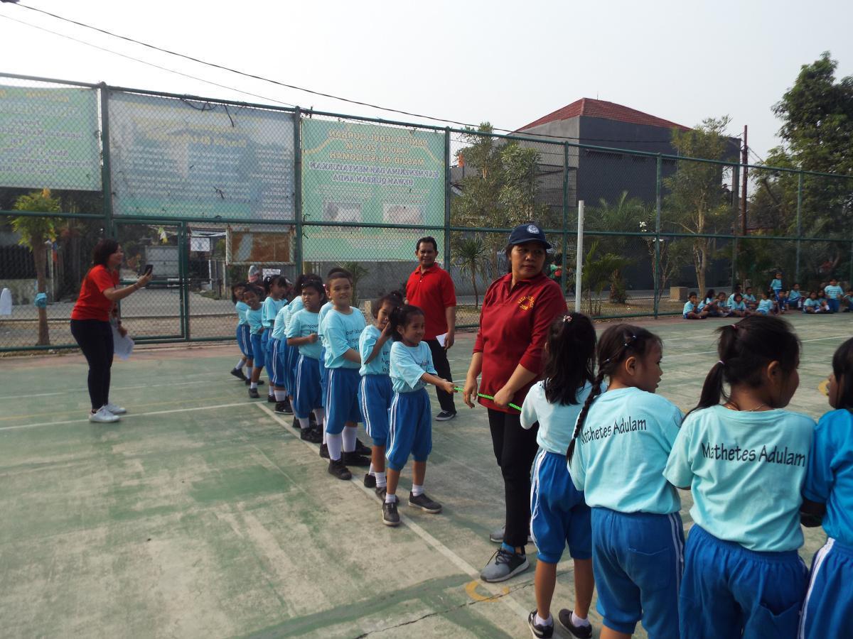 Perlombaan HUT RI Yang ke-74 Perlombaan HUT RI Yang ke-74