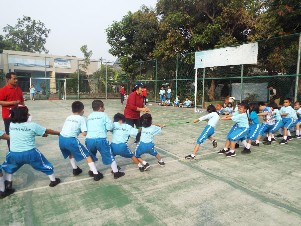 Perlombaan HUT RI Yang ke-74 Perlombaan HUT RI Yang ke-74