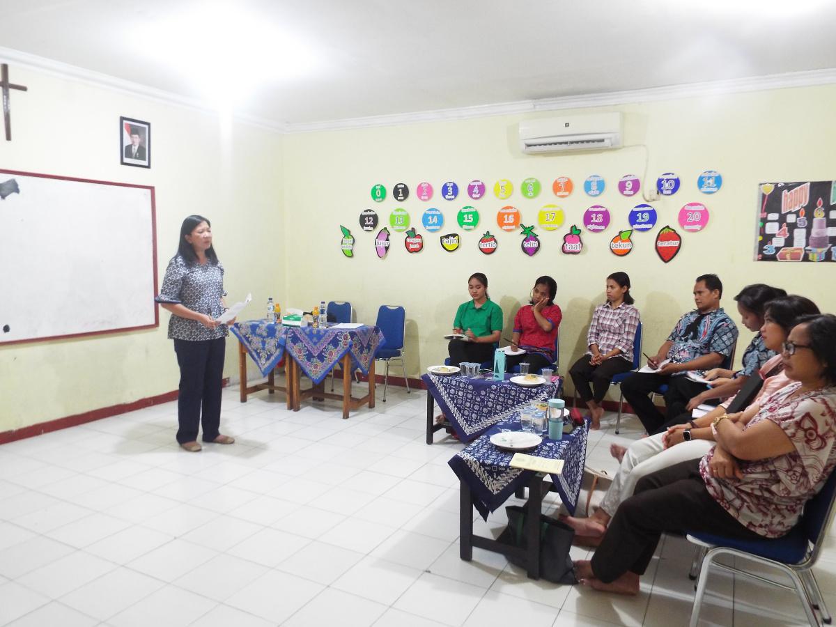 Acara Seminar Untuk Guru