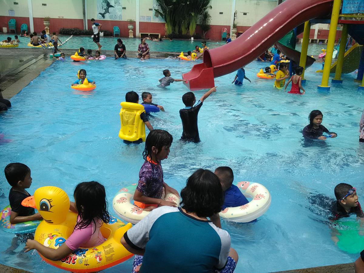 Swimming Day