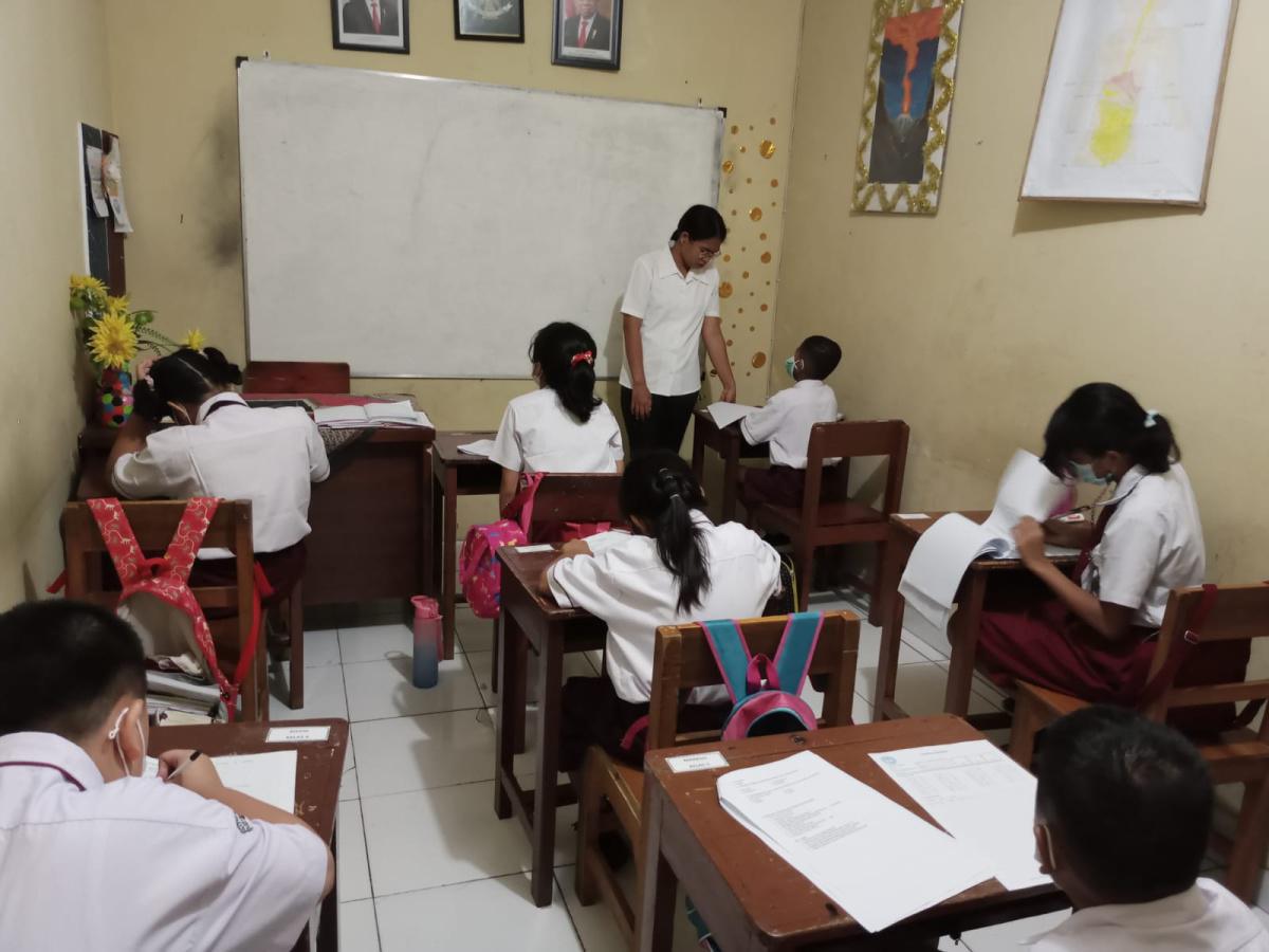 Pelaksanaan Ujian PAS GANJIL 2022 (Hari Pertama) Pelaksanaan Ujian PAS GANJIL 2022 (Hari Pertama)