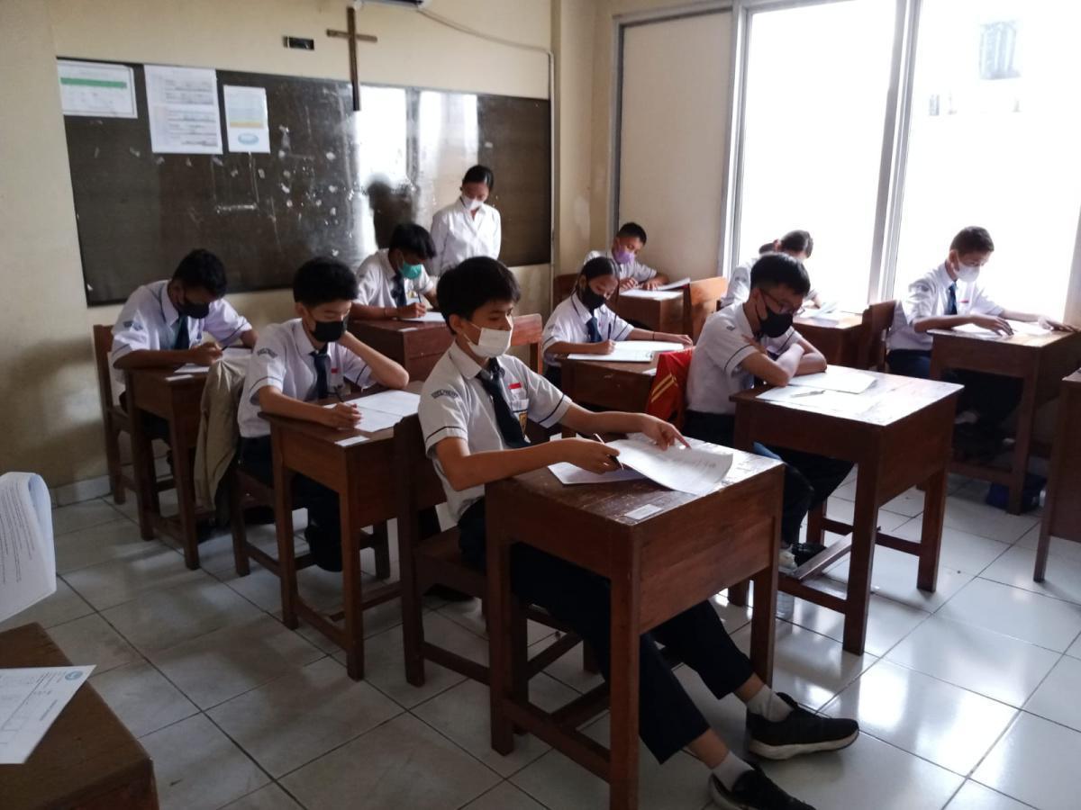 Pelaksanaan Ujian PAS GANJIL 2022 (Hari Pertama) Pelaksanaan Ujian PAS GANJIL 2022 (Hari Pertama)