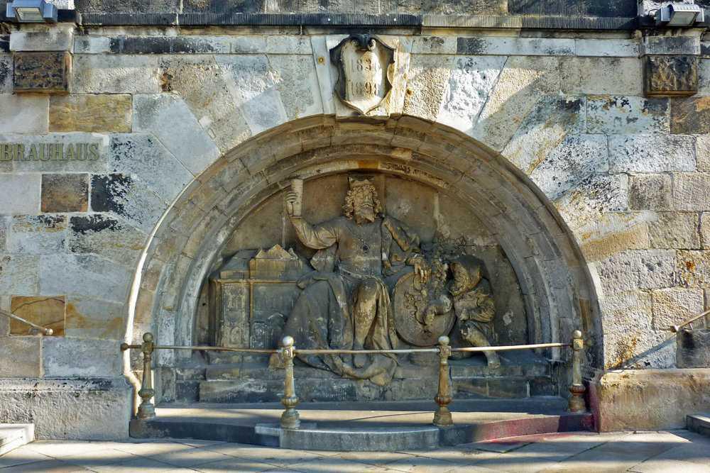 La Historia de Gambrinus (Rey de la Cerveza) La Historia de Gambrinus (Rey de la Cerveza)