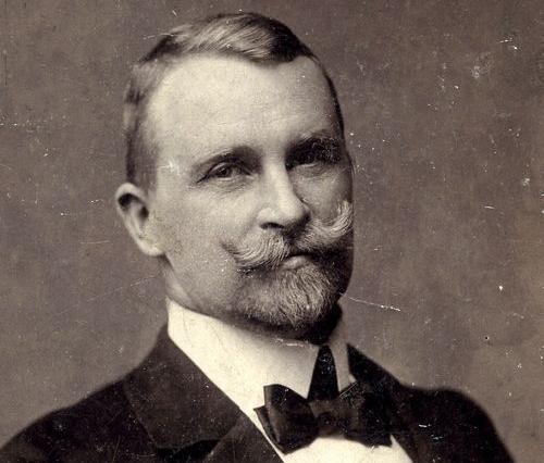 Com’è nata la moda dei baffi: tutto quello che non sapevi sull’evoluzione del “mustacchio” Com’è nata la moda dei baffi: tutto quello che non sapevi sull’evoluzione del “mustacchio”