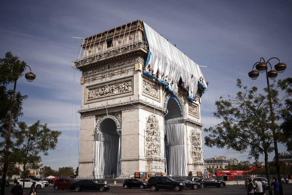[Focus] - L'Arc de Triomphe emballé par Christo sera inauguré le 18 septembre