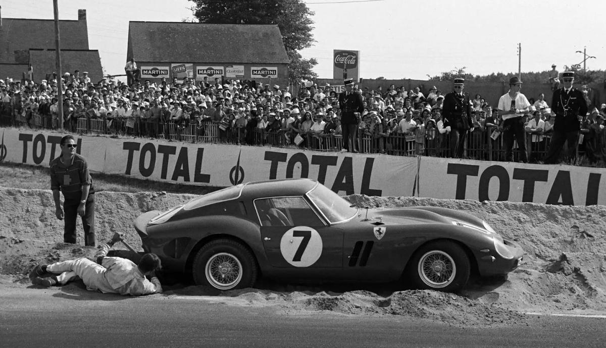 [Focus] - Une Ferrari de 1962 décroche la deuxième place des voitures les plus chers jamais vendues aux enchères 