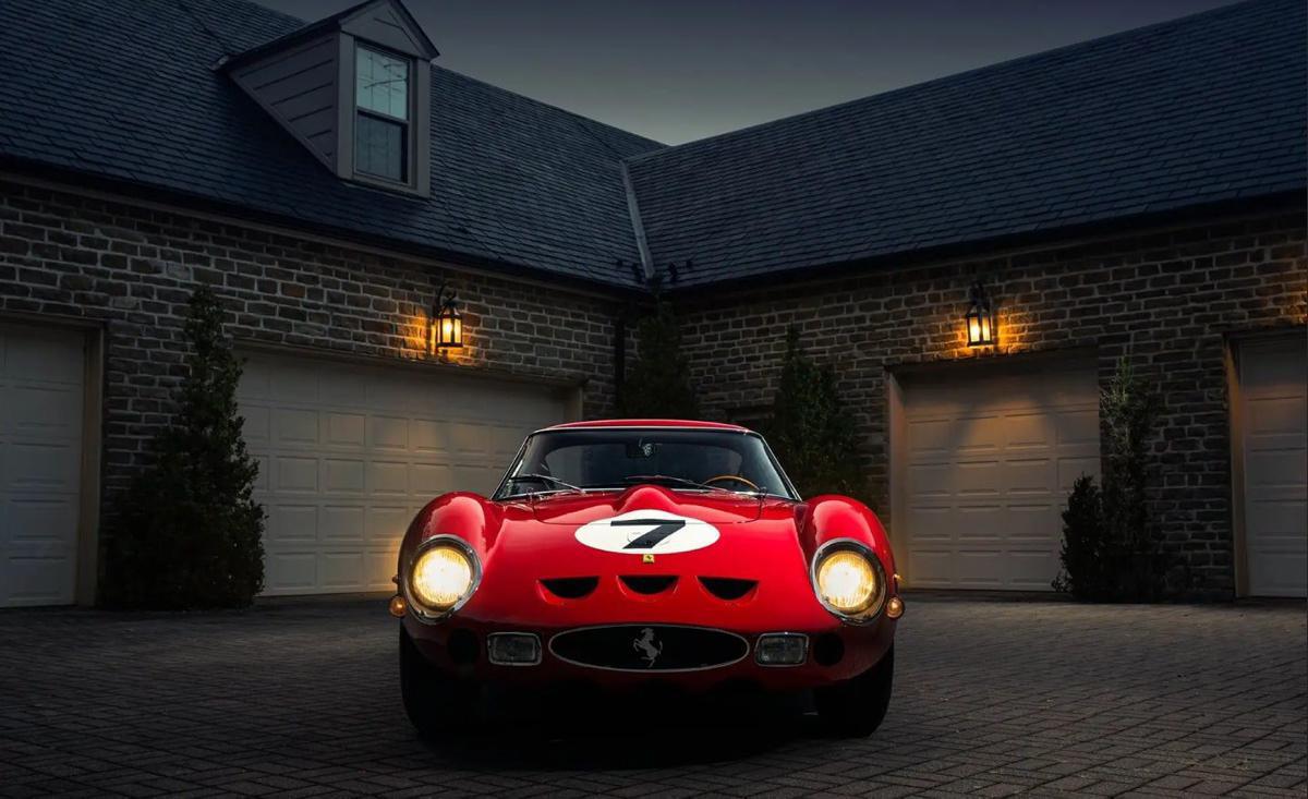 [Focus] - Une Ferrari de 1962 décroche la deuxième place des voitures les plus chers jamais vendues aux enchères 