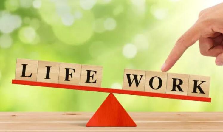 📢 Consultation des salariés : l'équilibre vie pro/vie perso en péril ! 📢 Consultation des salariés : l'équilibre vie pro/vie perso en péril !