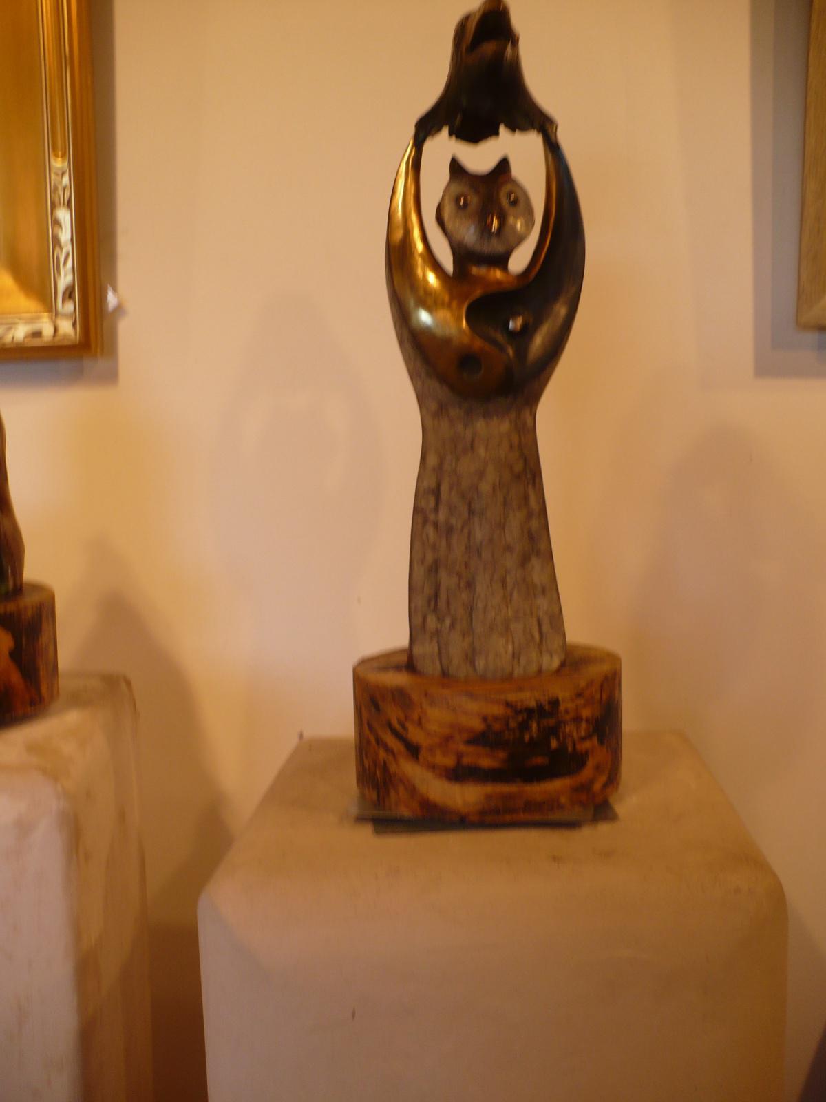 Oviedo Carvings & Bronze