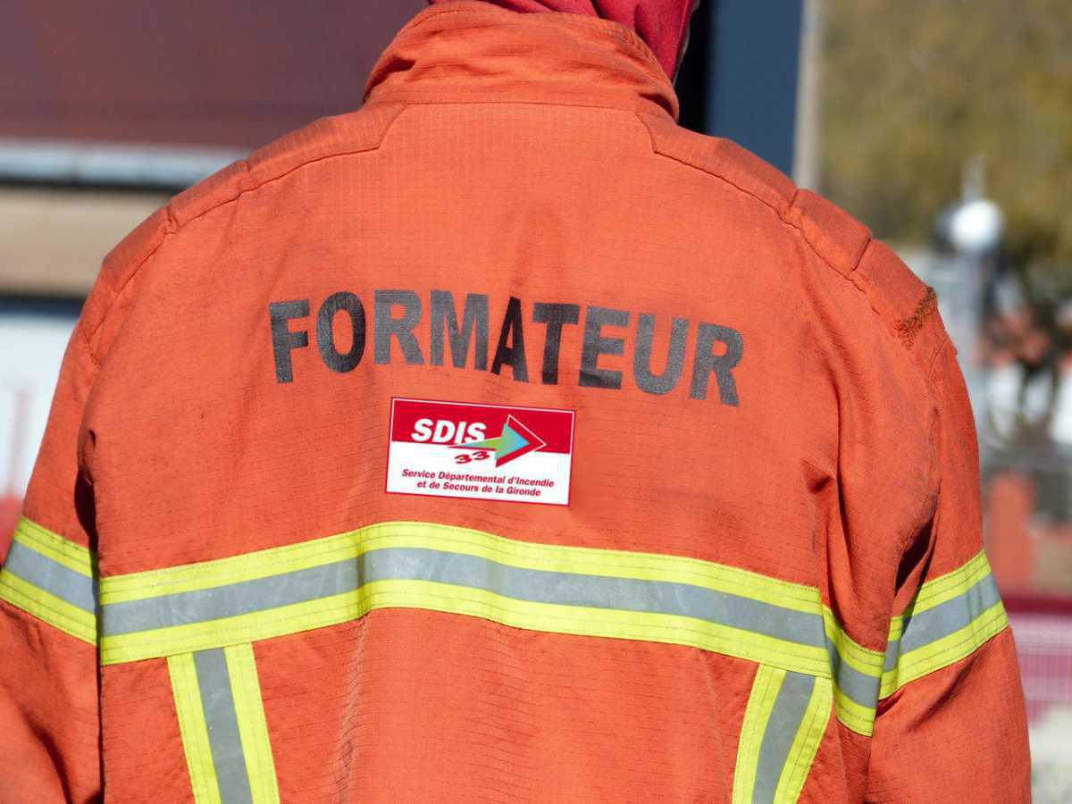 15 Postes de formateur temporaire  15 Postes de formateur temporaire