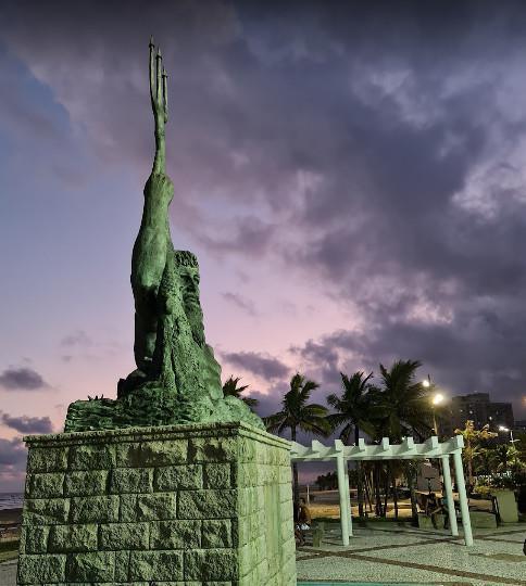 Estátua de Netuno