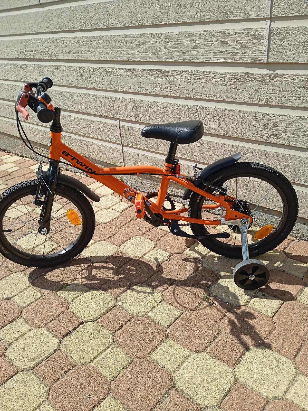 VELOS à la location sur le village.