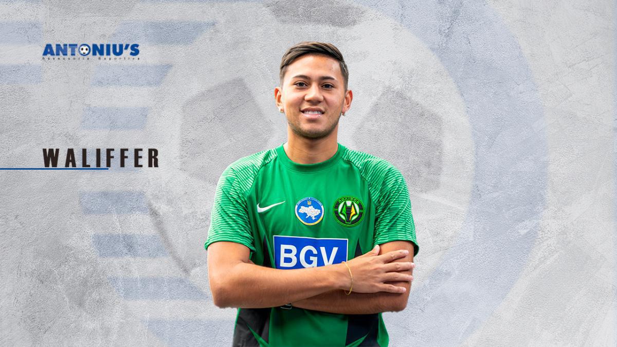 Waliffer - Winger
