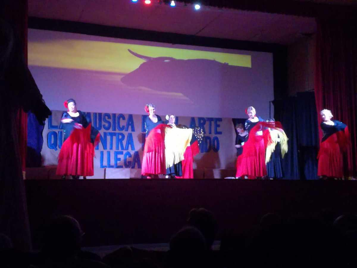 Fotos del espectáculo del coro y flamenco