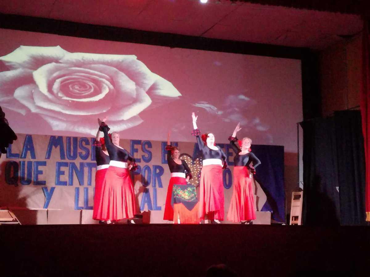 Fotos del espectáculo del coro y flamenco