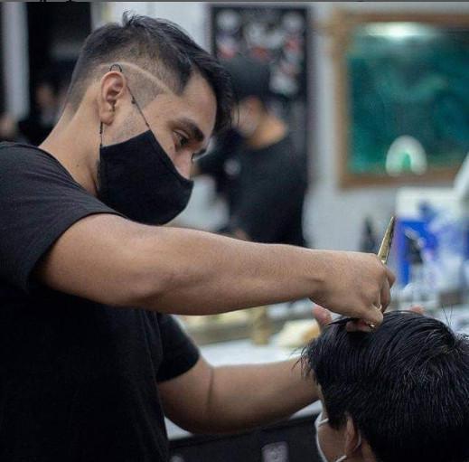 The Hairdresser The Hairdresser