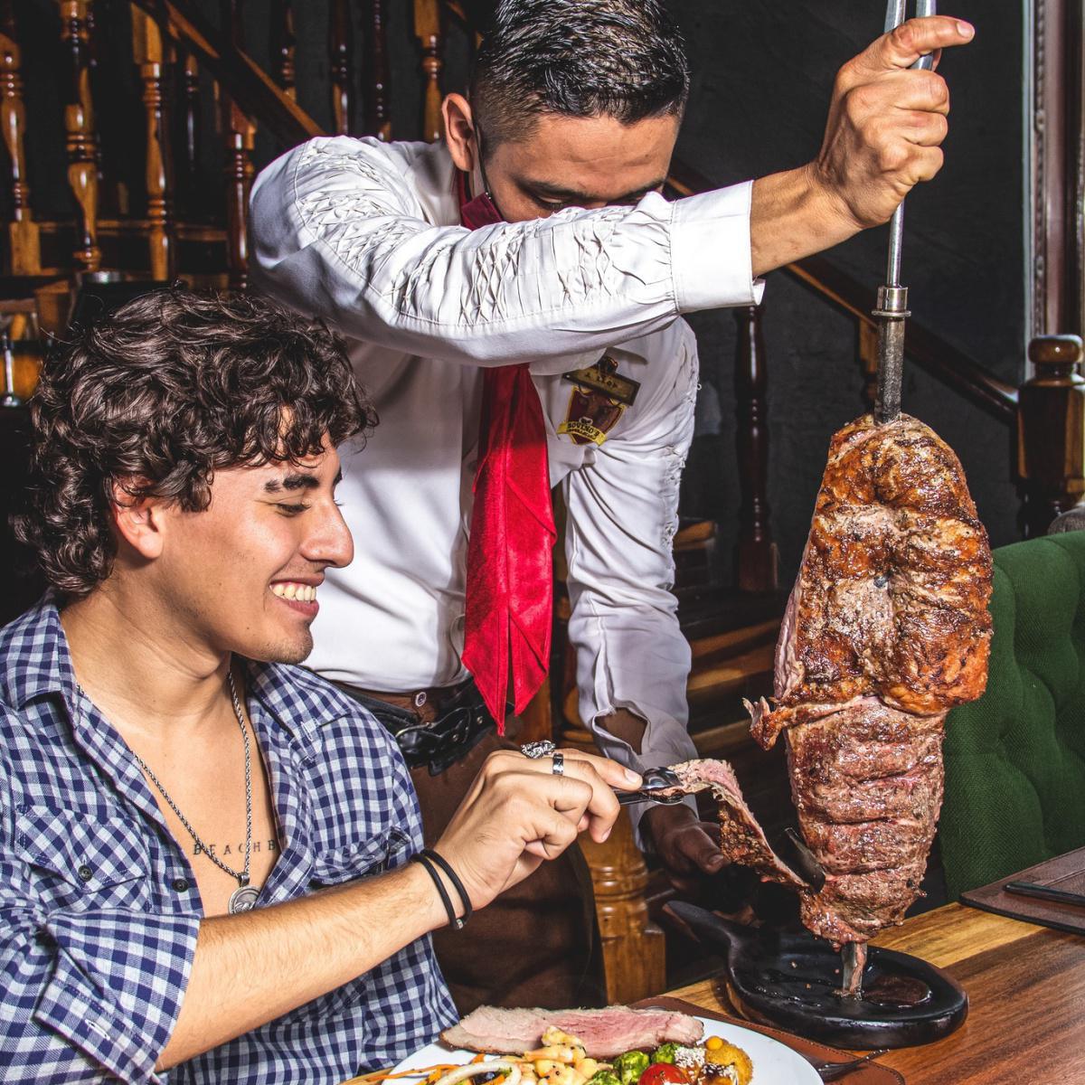 Bovinos Steakhouse & Seafood Restaurant Cancún Bovinos Steakhouse & Seafood Restaurant Cancún