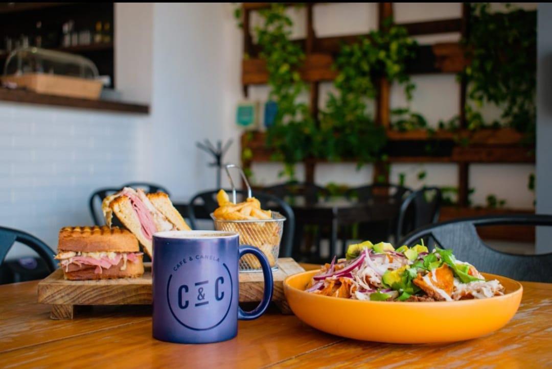 Café & Canela Café & Canela