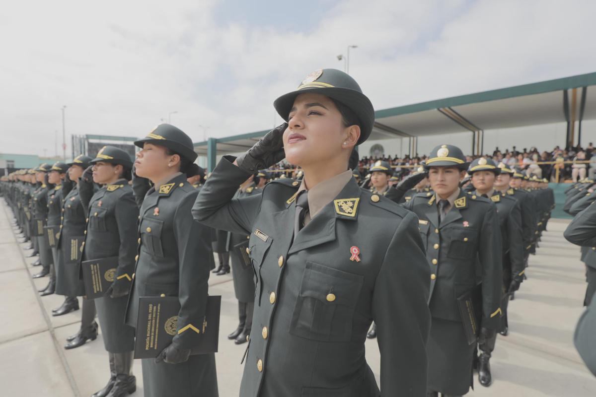 Bienvenida a las Nuevas Suboficiales de la Promoción "Líderes de la Paz"